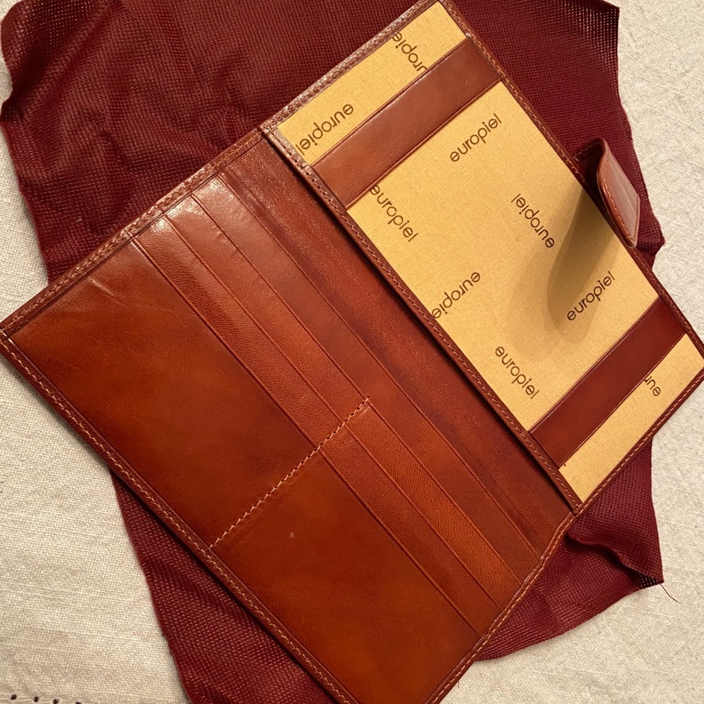 European style leather checkbook case